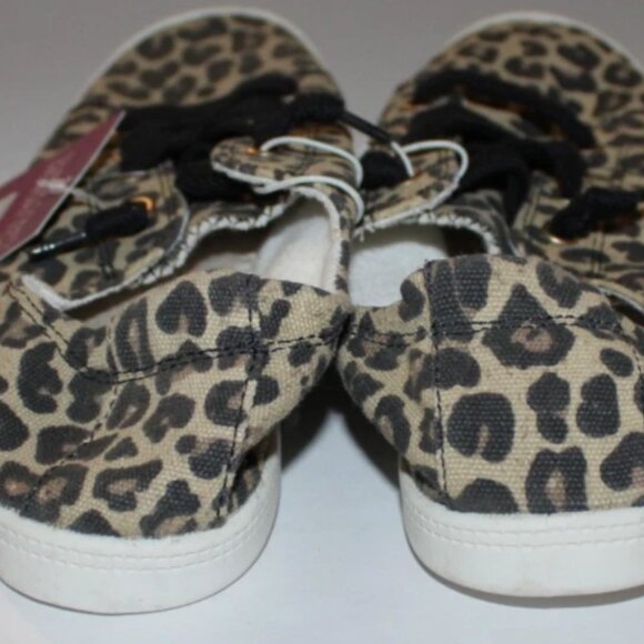SO Leopard Print Sneakers Comfort Flats Canvas Super Comfy Memory Foam 9 NWT - Picture 4 of 4